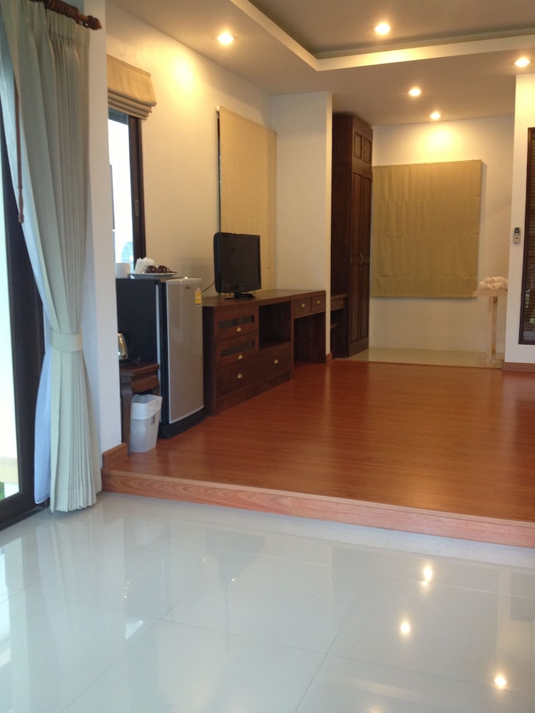 Poolsawat Villa 29/49