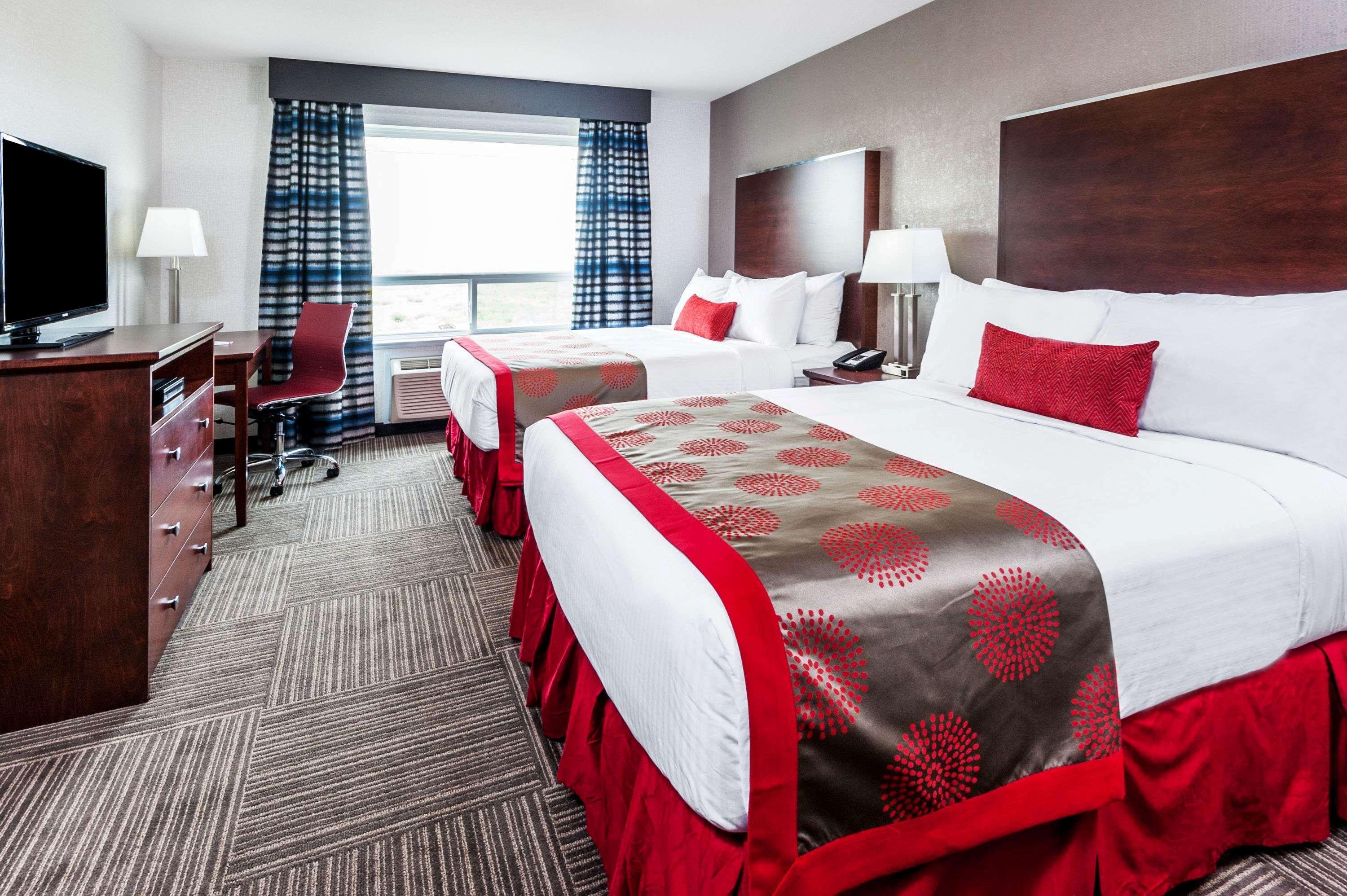 2 Bedrooms, Superior, Suite, King and Queen Bed, Jetted Tub