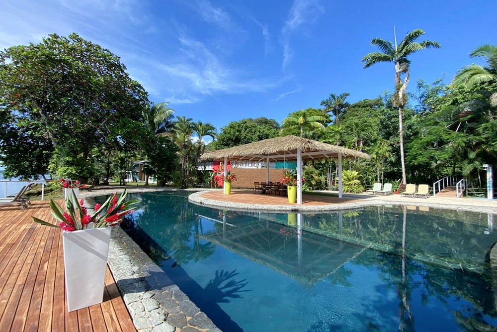 Tortuga Lodge and Gardens 21/48