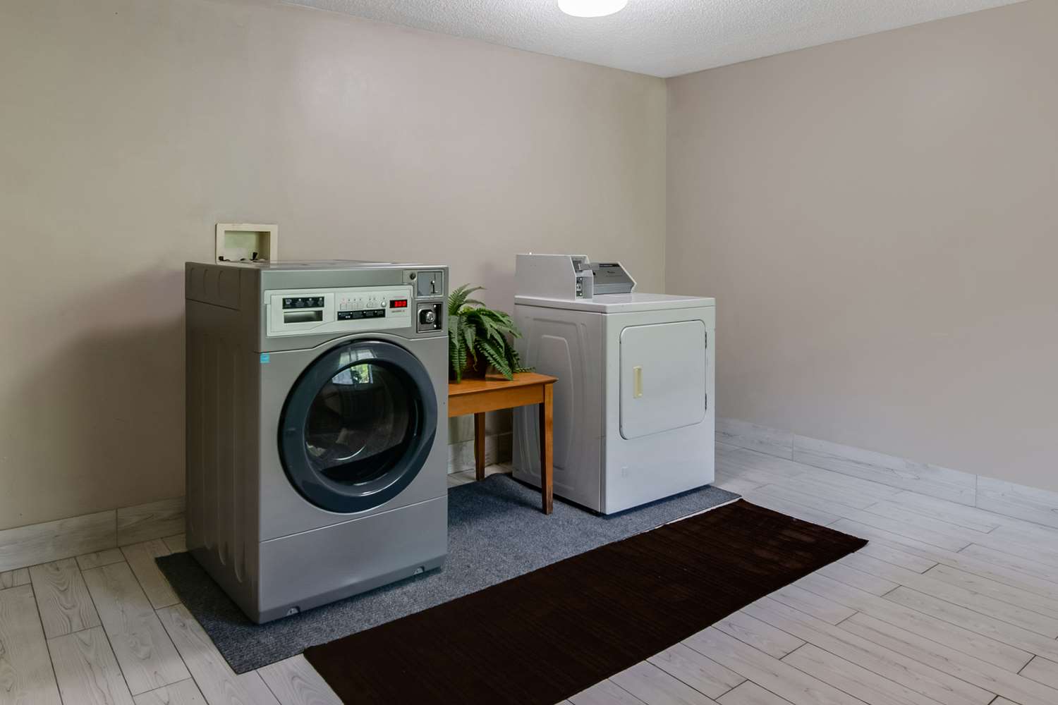 Americas Best Value Inn Torrington Ct 7/19