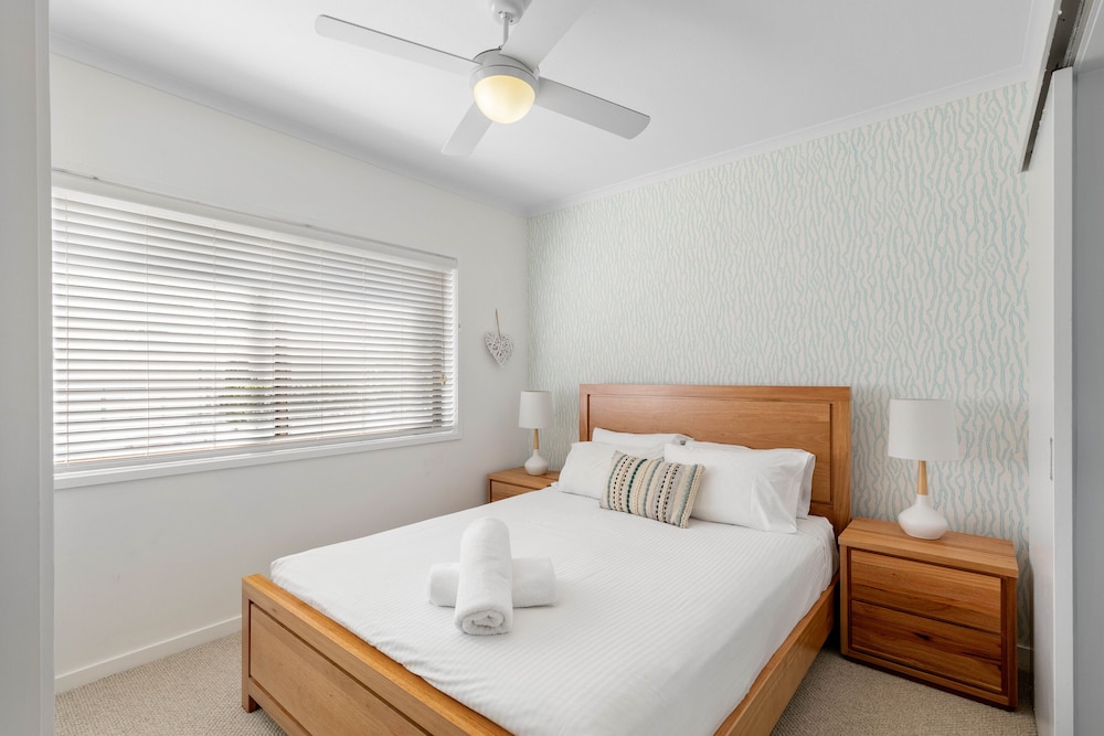 Marina, 2 Bedrooms, Premium, Apartment, Queen and Twin Beds