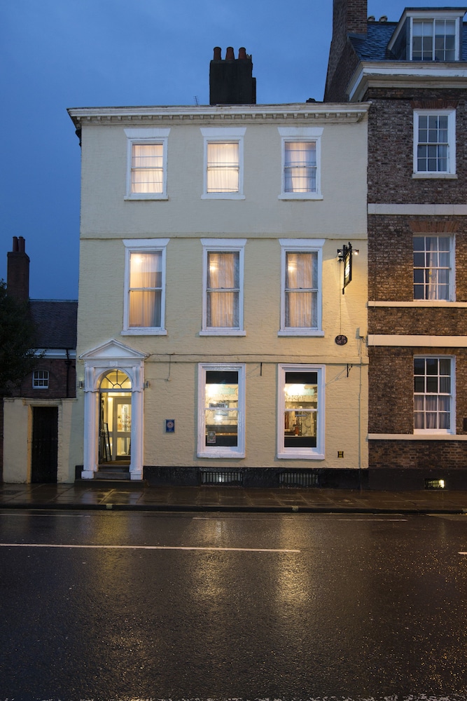 Georgian House 4/39