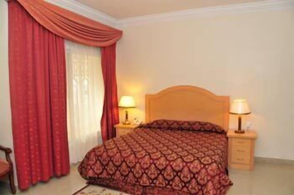 Safeer Hotel Suites 12/29