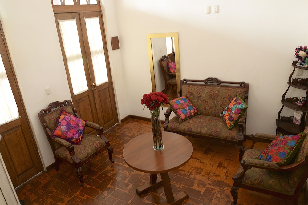 EL SERAFIN HOTEL BOUTIQUE 52/80