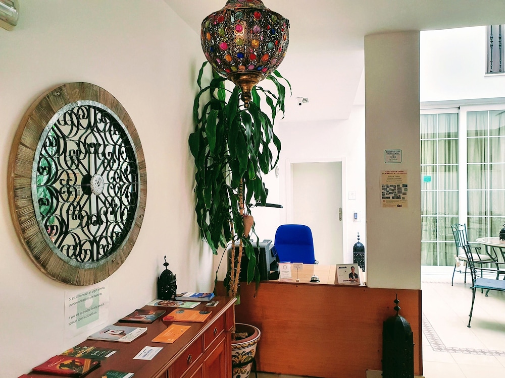 Triana Luxury Home 3/48