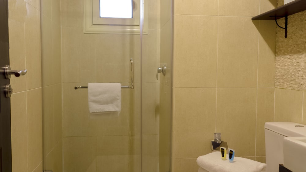 Newcity Suites Apartments 46/50