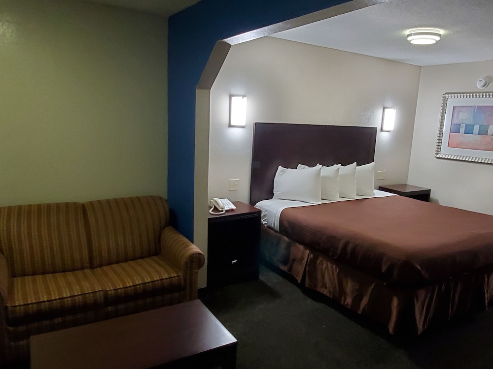 Executive Inn 14/40