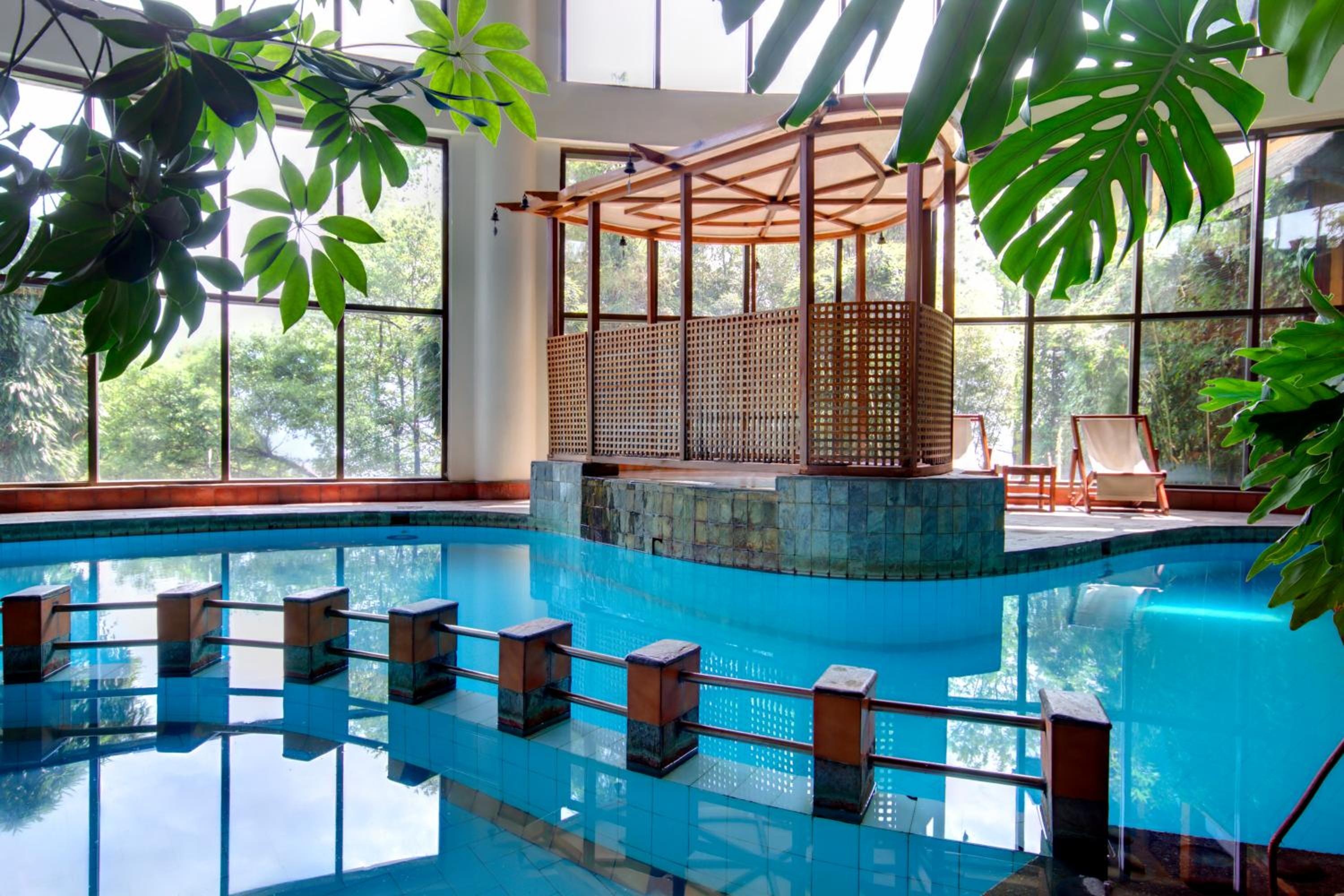 Club Himalaya by ACE Hotels 32/68