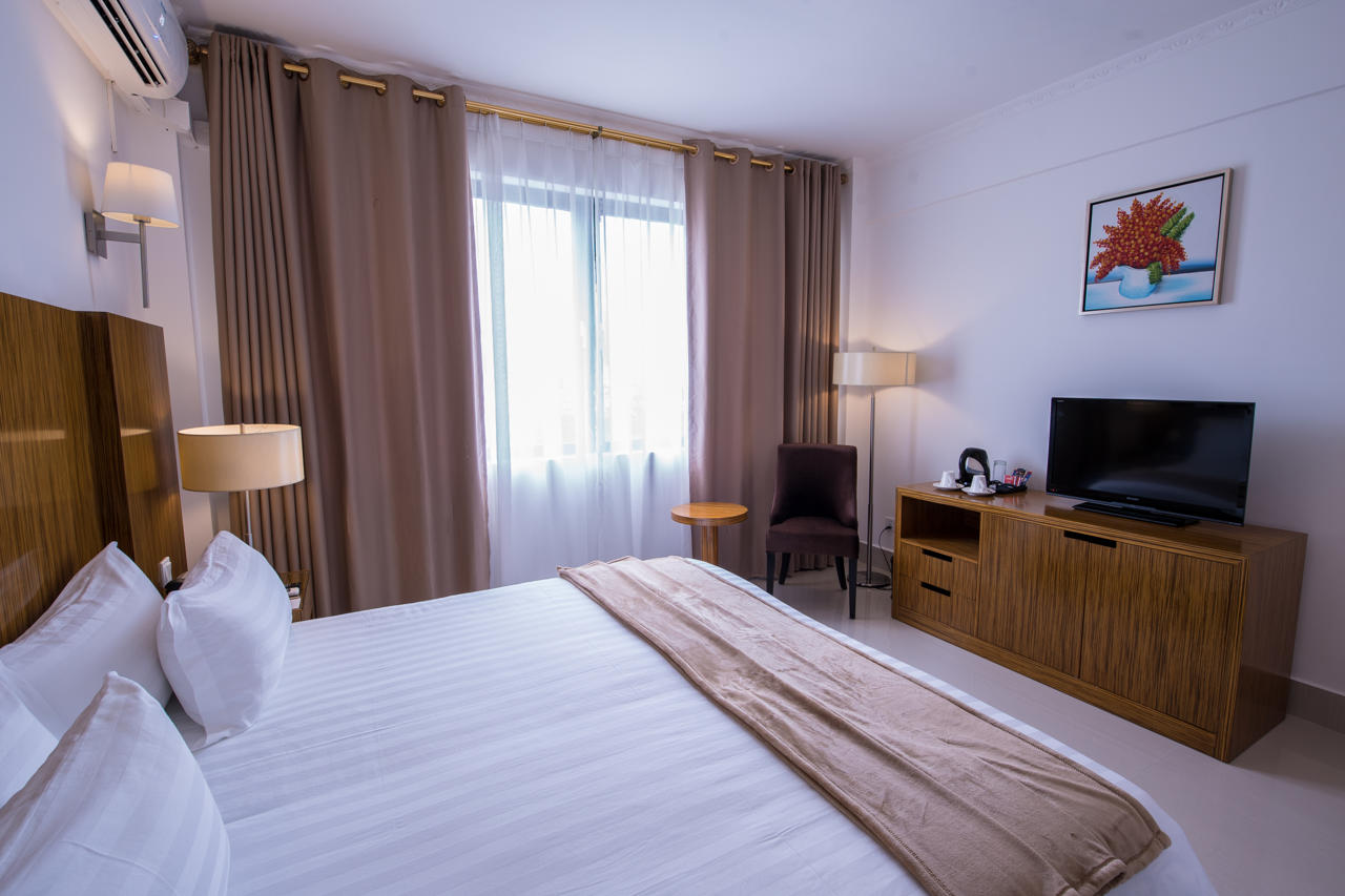 Palms Hotel 16/41