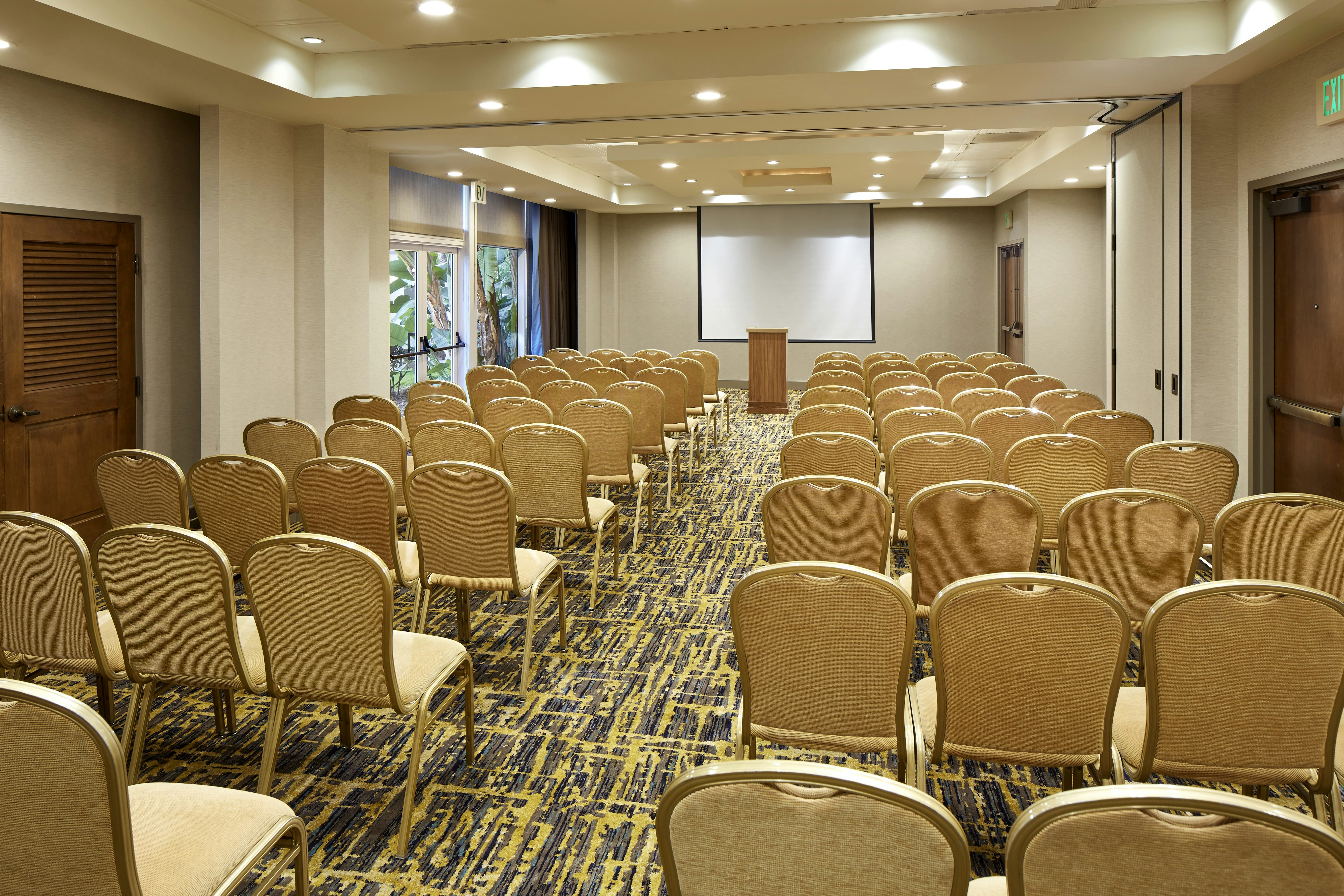 DoubleTree by Hilton Hotel LAX - El Segundo 66/84