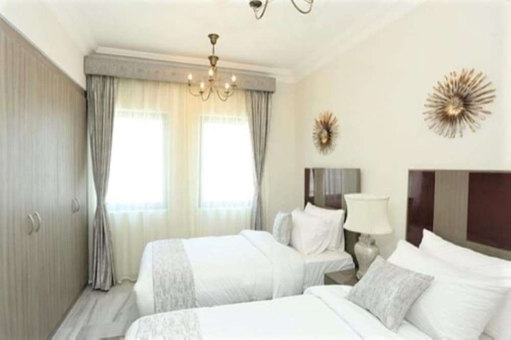 Marbella Holiday Homes 17/50