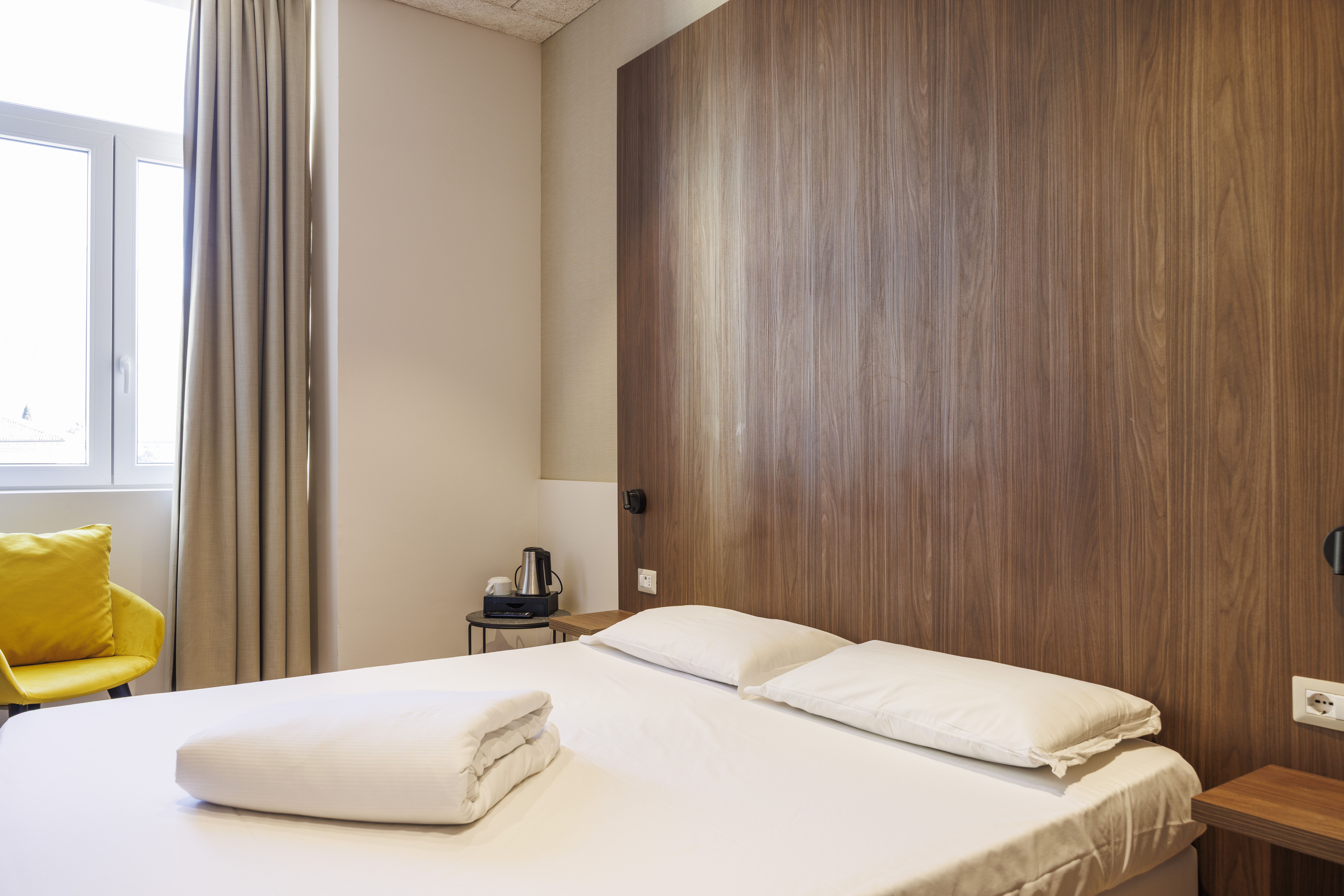 Bure, Double Bed