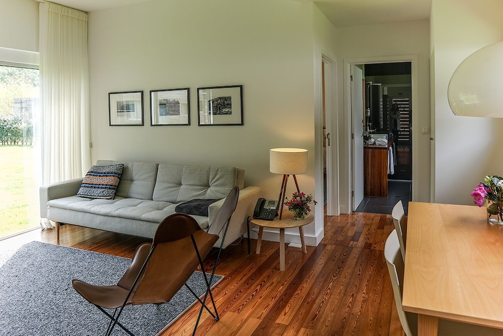 Furnas Lake Villas 52/73