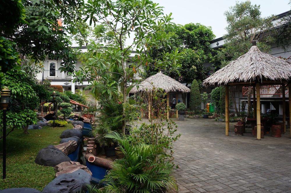 Mandala Hotel 5/6