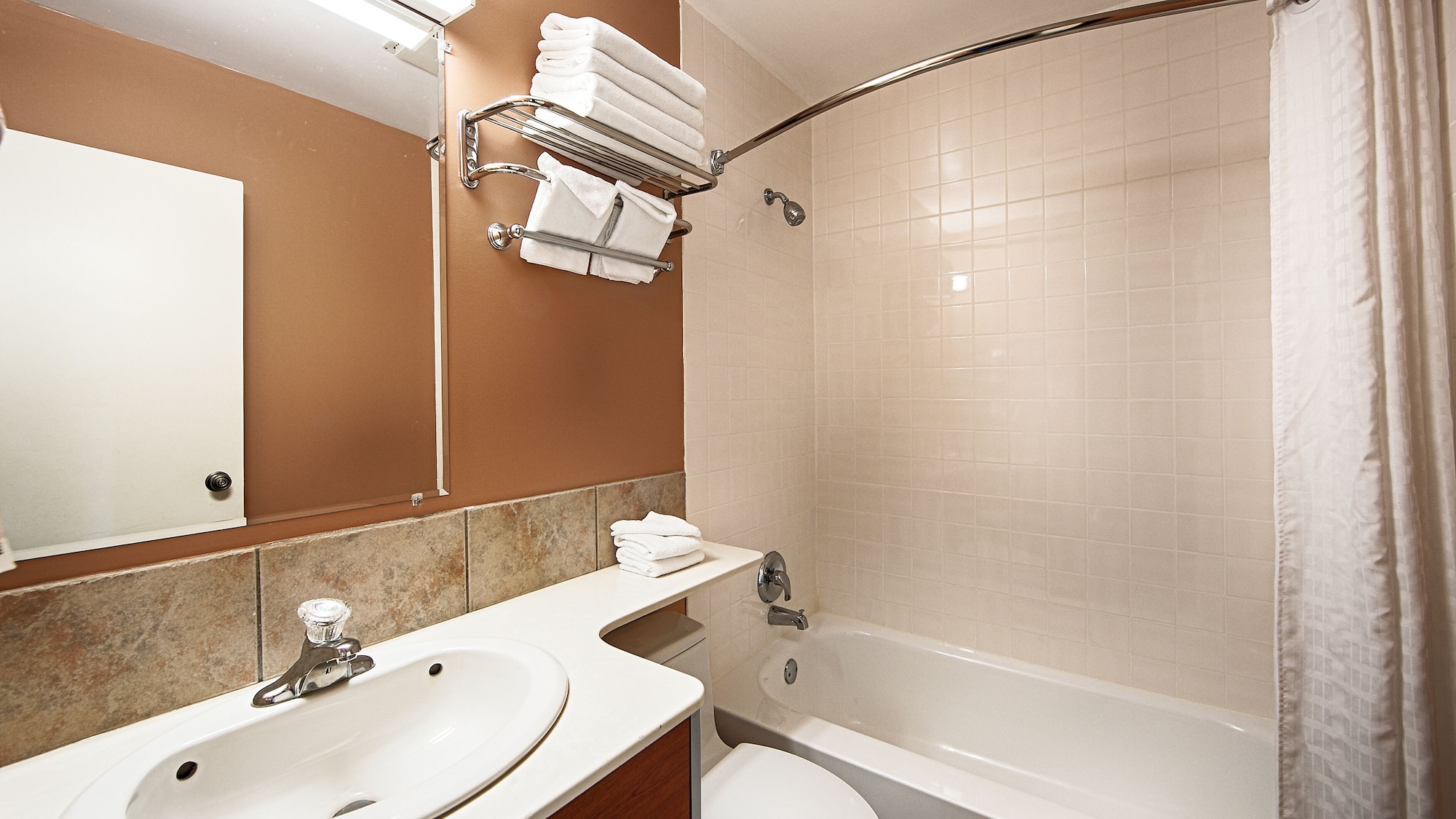غرفة قياسية بسريرين مزدوجين، Jasper Inn And Suites 5/5