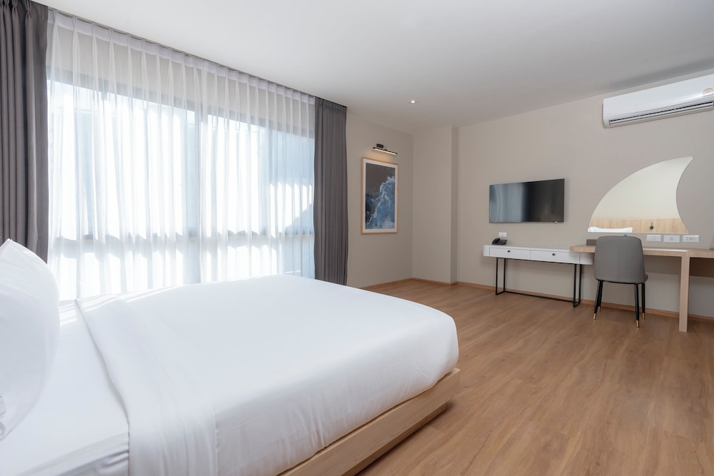 DESIGN, DOUBLE BED, CITY VIEW