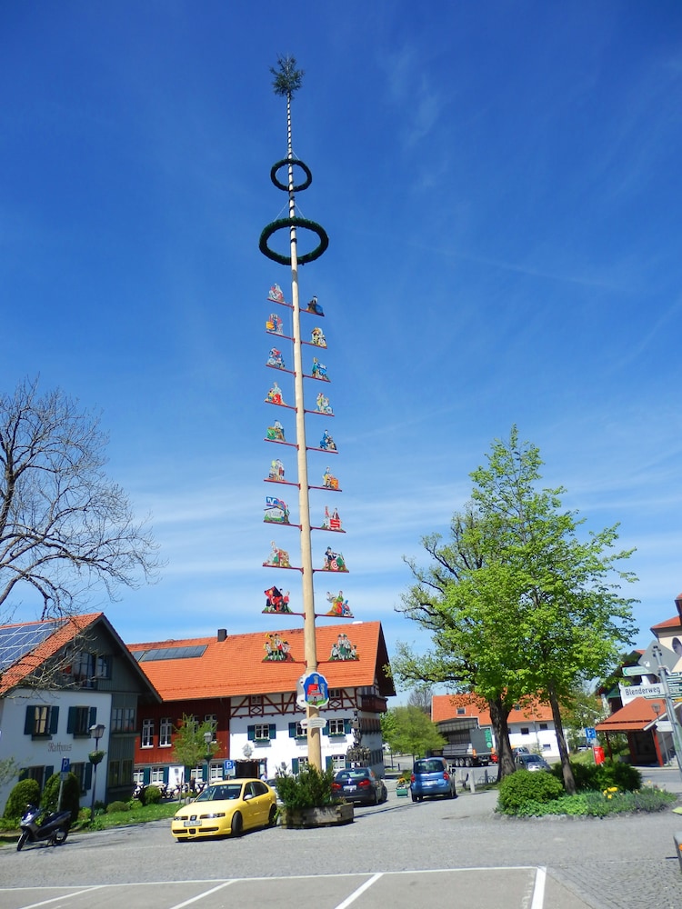 Landhotel Goldenes Kreuz 3/43