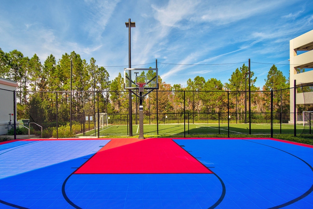 Fairfield Inn & Suites by Marriott Orlando at Flamingo Crossings Town Center 29/41
