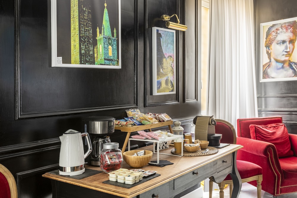 Spagna Art & Suites 48/58