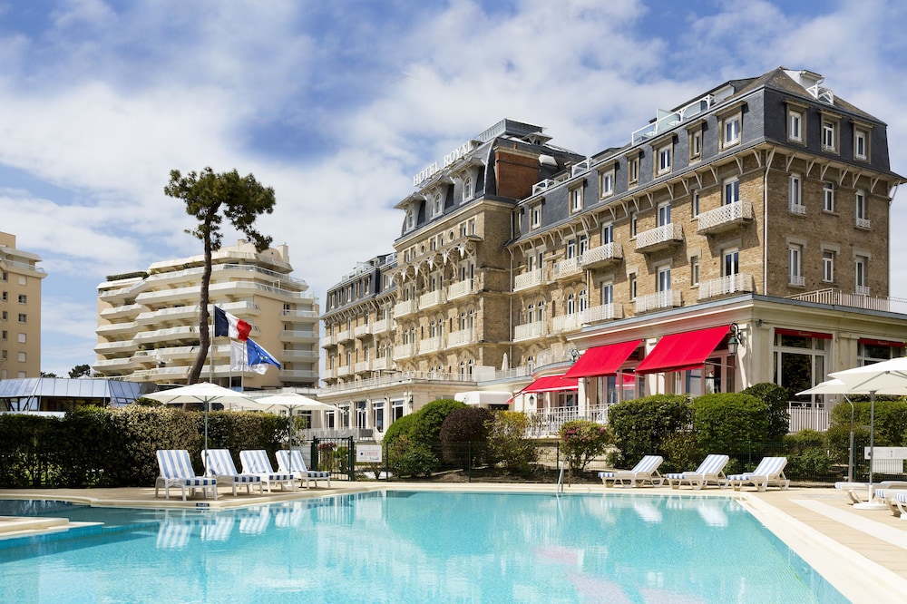 Hotel Barriere Le Royal La Baule 1/53