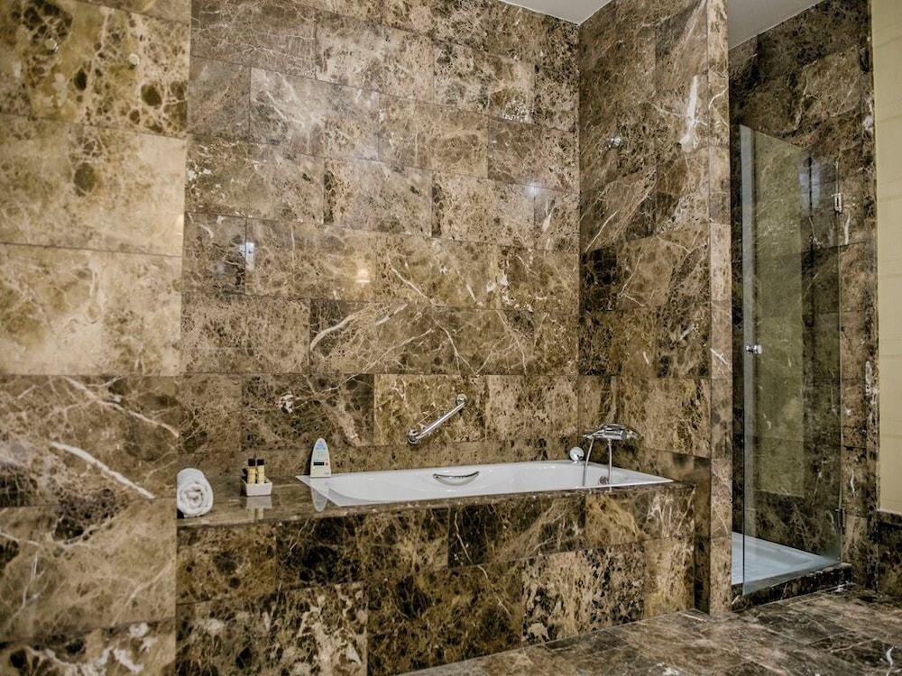 Palacio Urgoiti 37/71