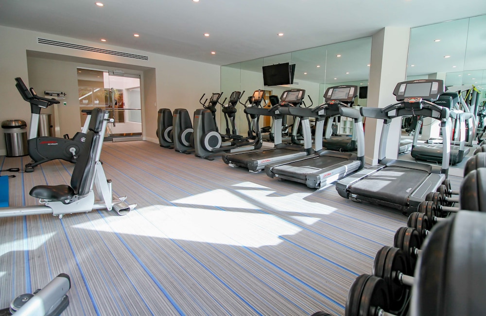 B Ocean Resort Fort Lauderdale 18/50