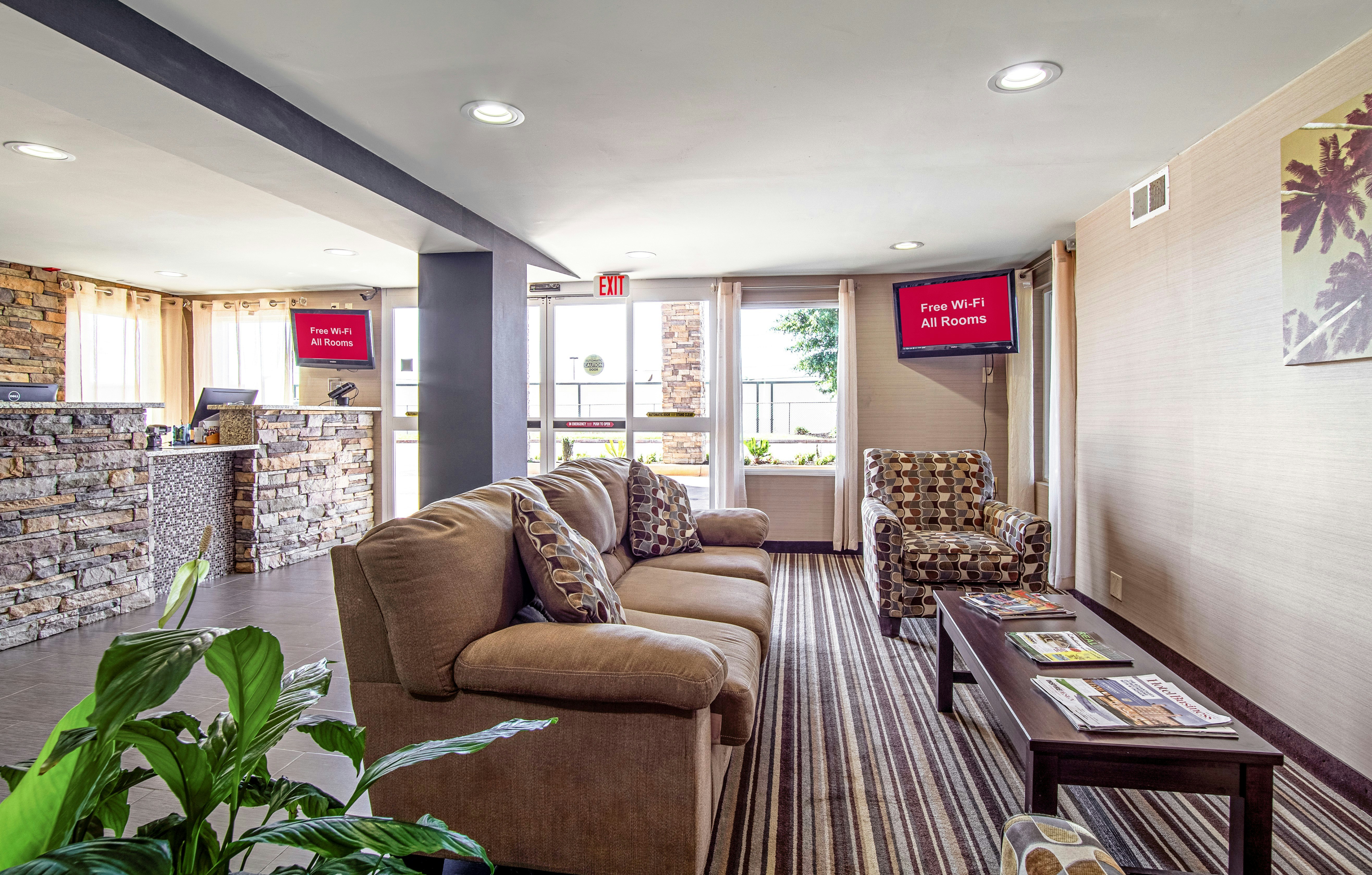 Red Roof Inn Suites Greenwood Sc 28/37