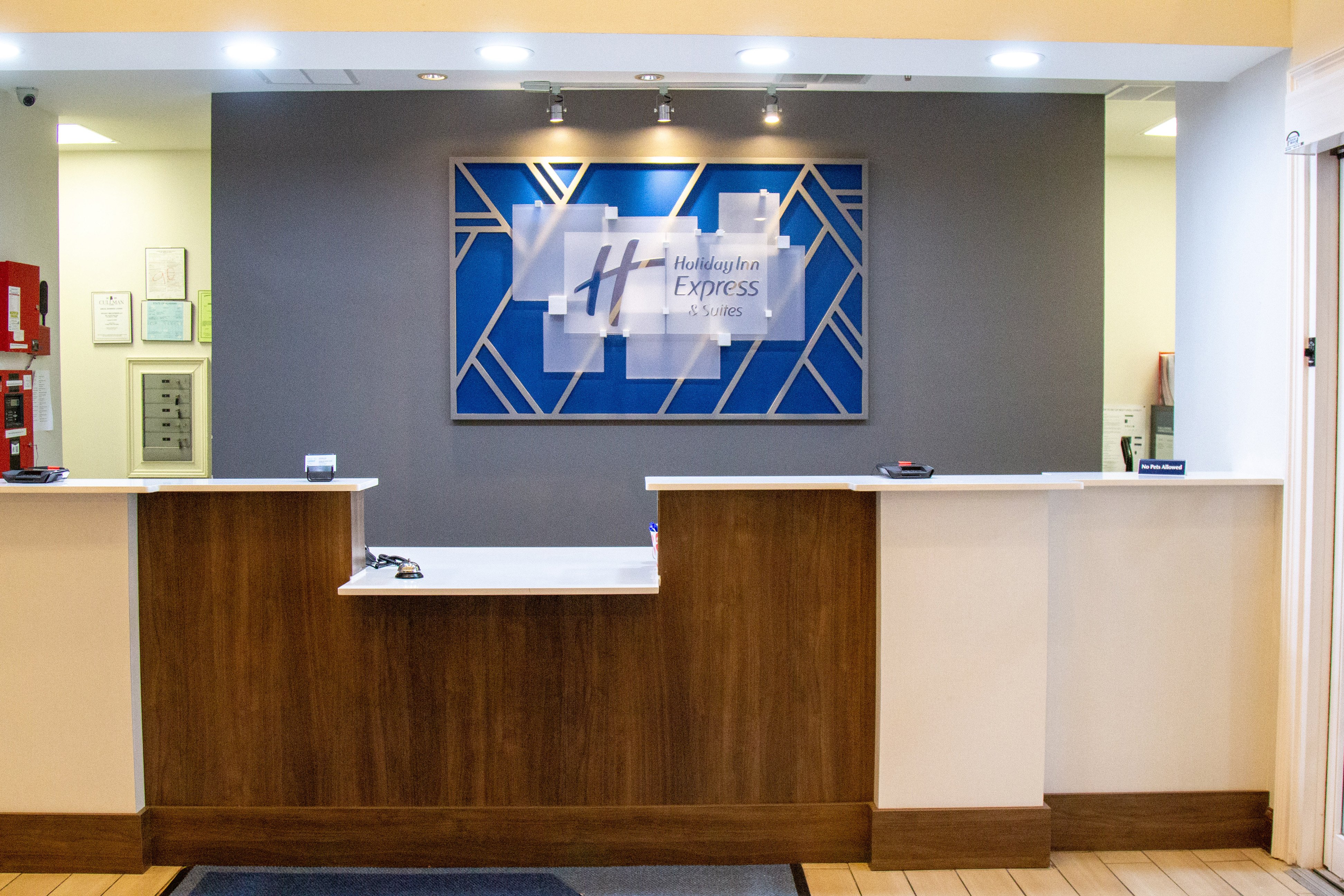Holiday Inn Express Hotel Suites Cullman 5/38