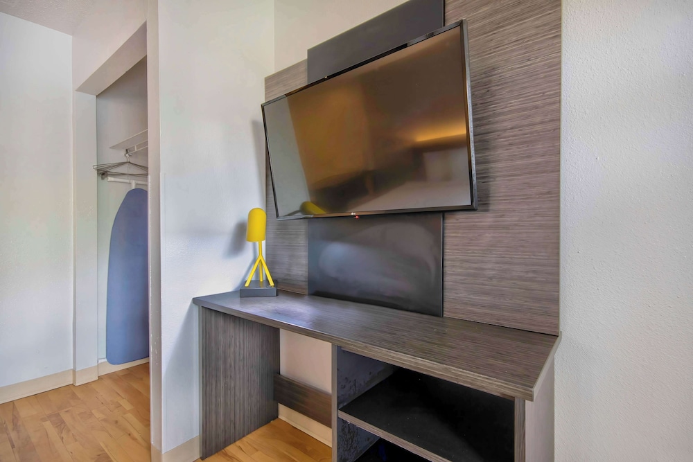 Studio 6 Extended Stay - San Antonio, TX - Medical Center 39/60