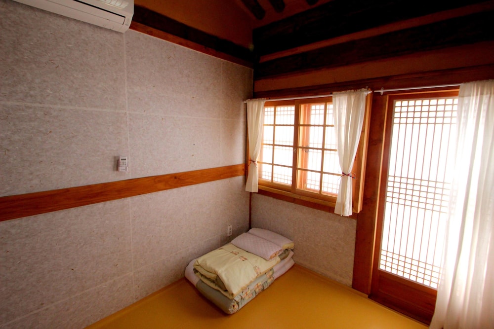 Happiness Full Hanok Guesthouse Jeonju 27/53