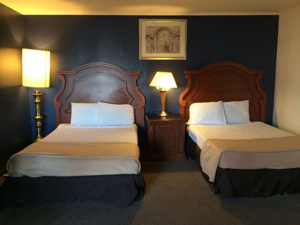 Sunset Inn 25/55