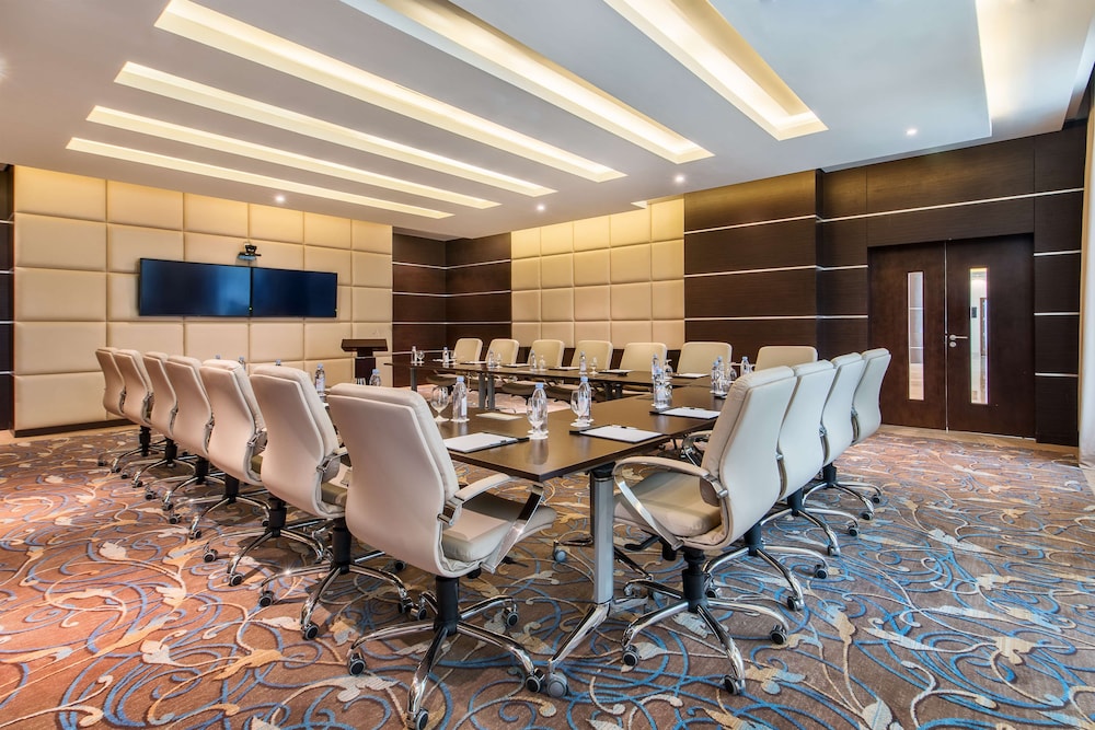 Golden Tulip Doha 60/67