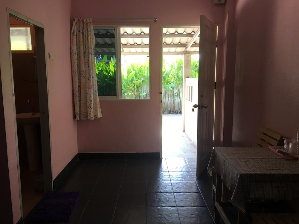 Mee Rak Resort 11/31