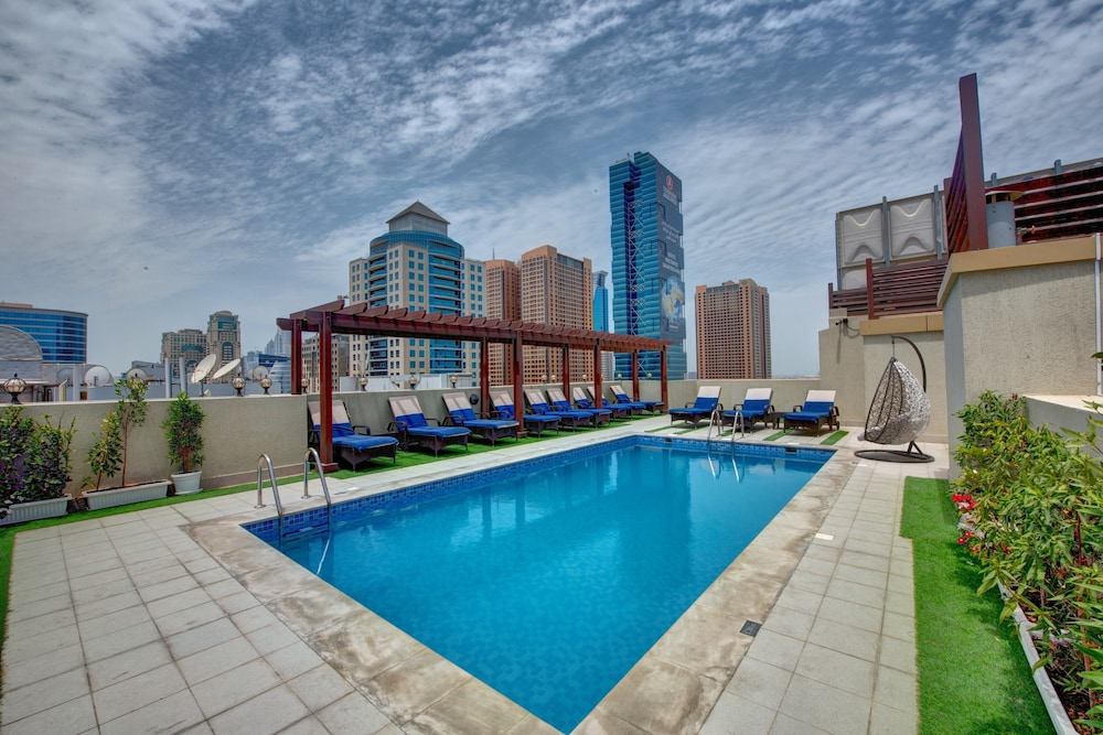 Class Hotel Apartments 24/30