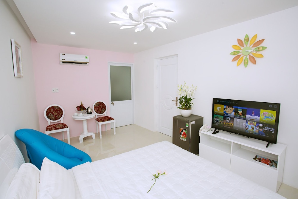 Valentine Hotel 38/50