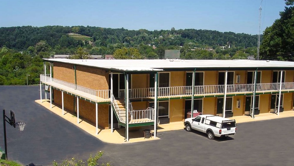BUDGET INN ELLIJAY 6/37