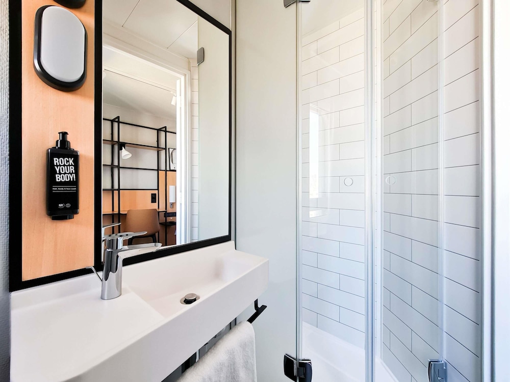 ibis Paris Bastille Opera 11th Hotel 59/60