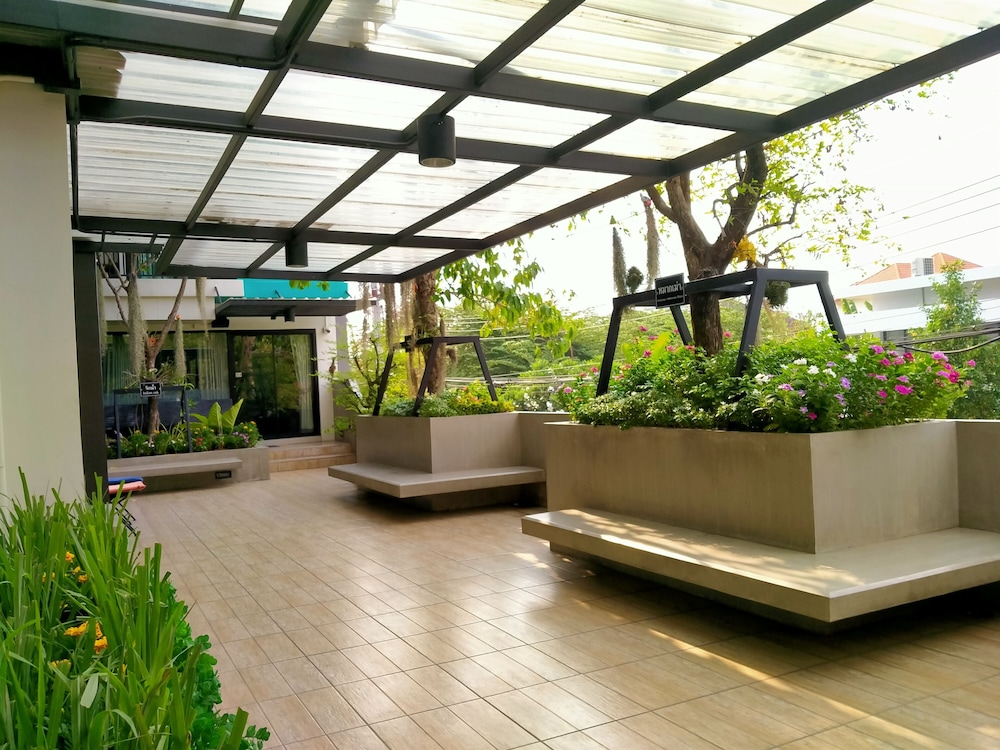 Siri Ratchada Bangkok 64/69