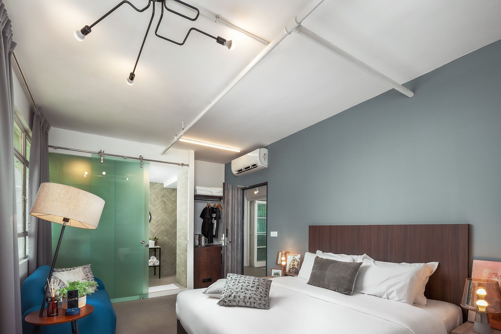 1 BEDROOM, DELUXE, DOUBLE OR TWIN BED