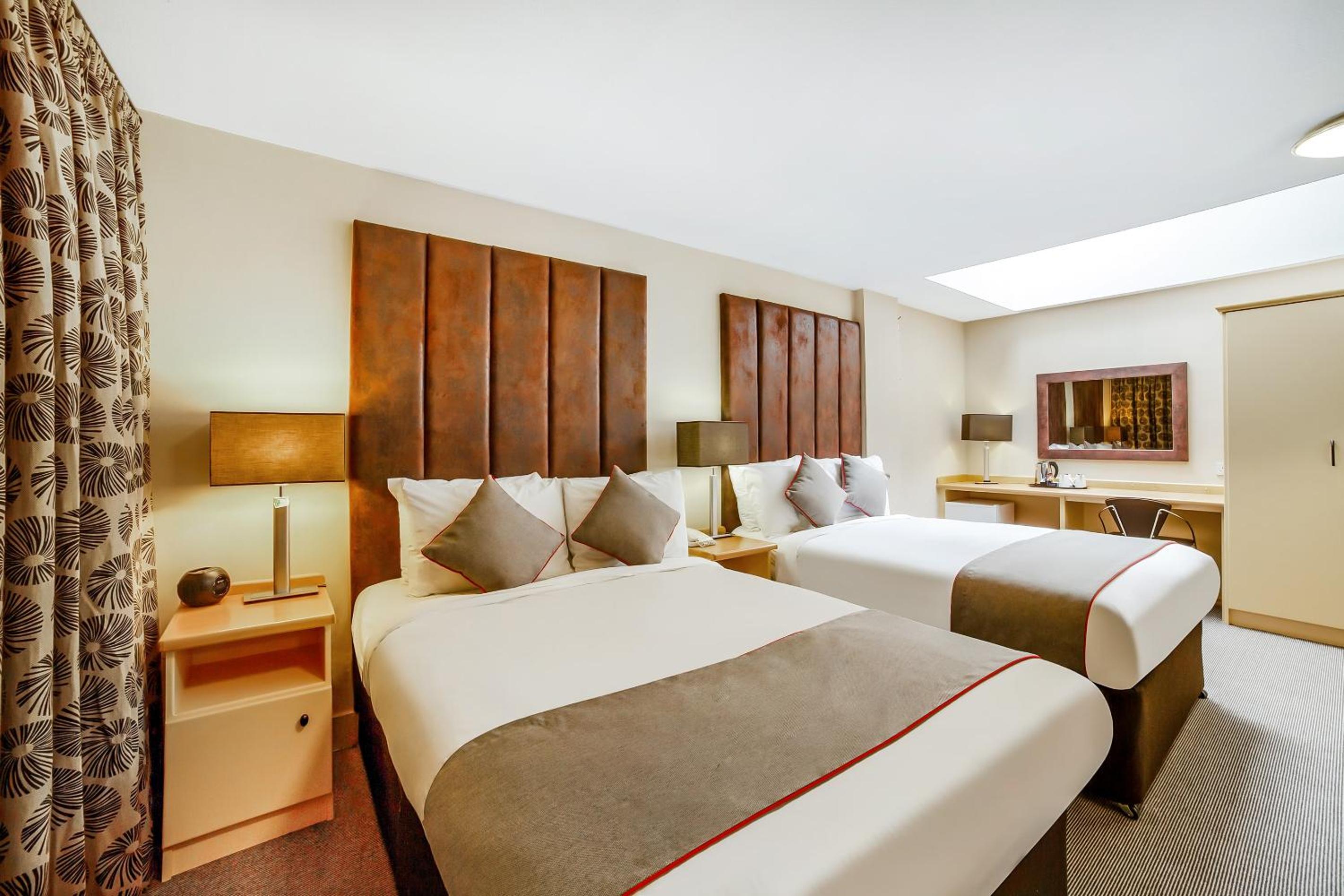 Deluxe Double Suite