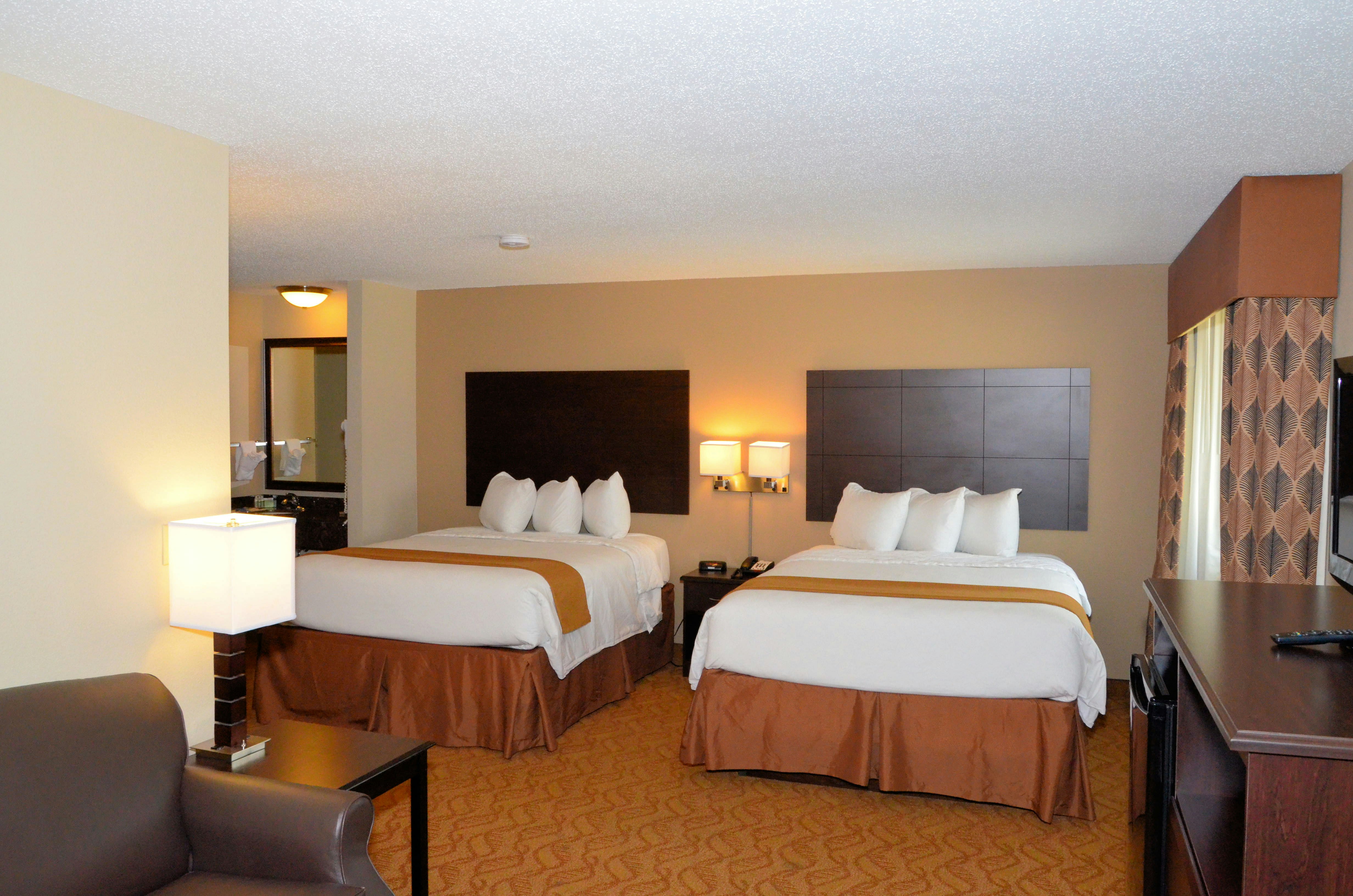 Cobblestone Inn & Suites - Lake View 13/27
