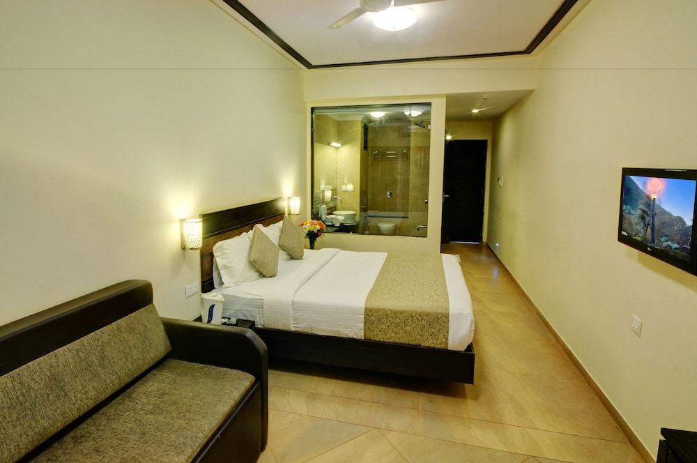 RAHI RESORT DE CROSSROADS 7/17