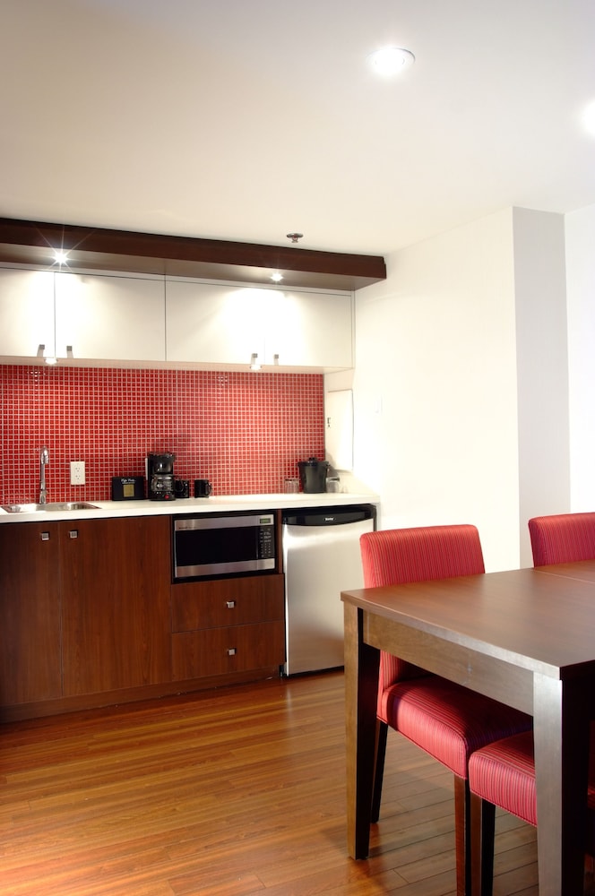 Classique Hotel 8/65