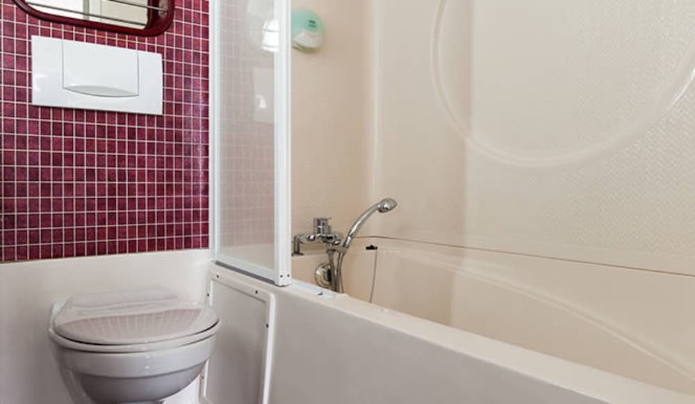 غرفة سوبيريور بسريرين منفصلين، The Originals City Hotel Eden Rouen Nord 7/8