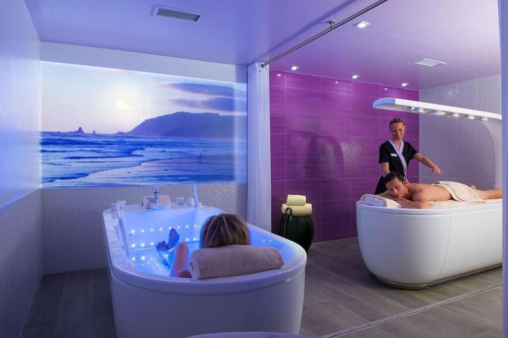 Relais Thalasso Baie De La Baule Chateau Des Tourelles 17/76