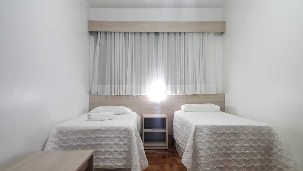 CRISTAL EXECUTIVE HOTEL 7/26