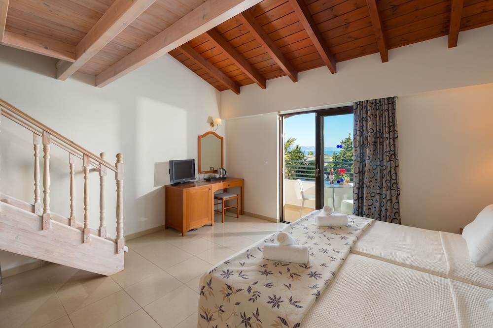 Family World Aqua Beach Matoula Complex 13/48