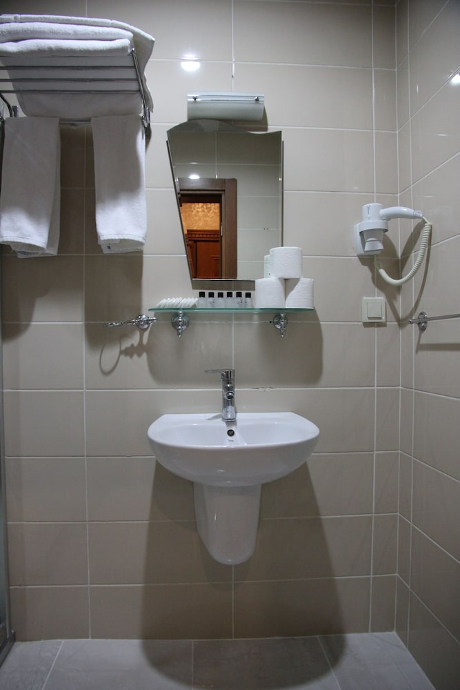 Hotel New House 23/68