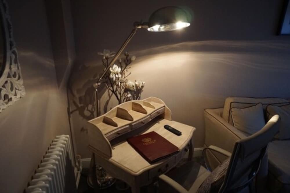 Seckford Hall Hotel Spa 42/64