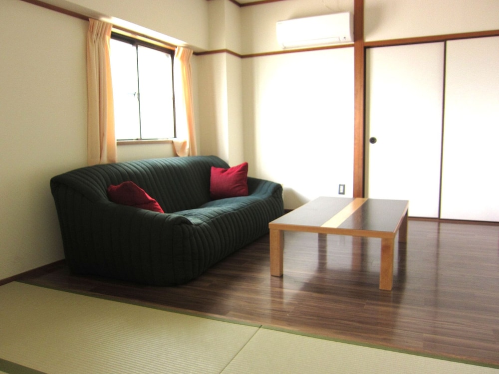 Sakuraya 34/61